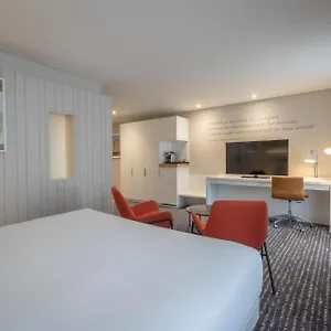 The Morrison Dublin, Curio Collection By Hilton ***** דבלין
